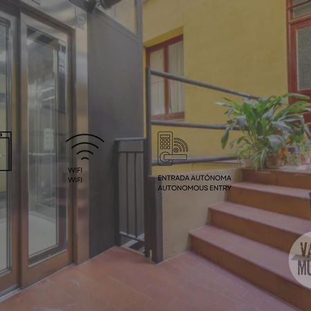 Petite E Chic Loft Para 3 En El Corazon De Madrid Exterior photo