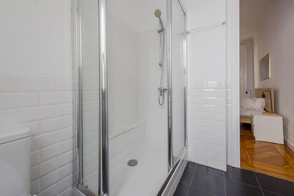 Petite E Chic Loft Para 3 En El Corazon De Madrid Exterior photo