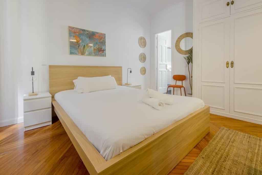 Petite E Chic Loft Para 3 En El Corazon De Madrid Exterior photo
